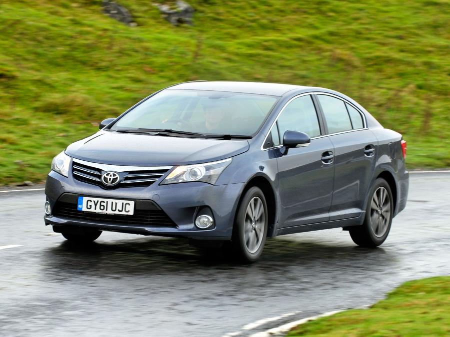 Toyota Avensis Sedan (T270) (UK) '2011